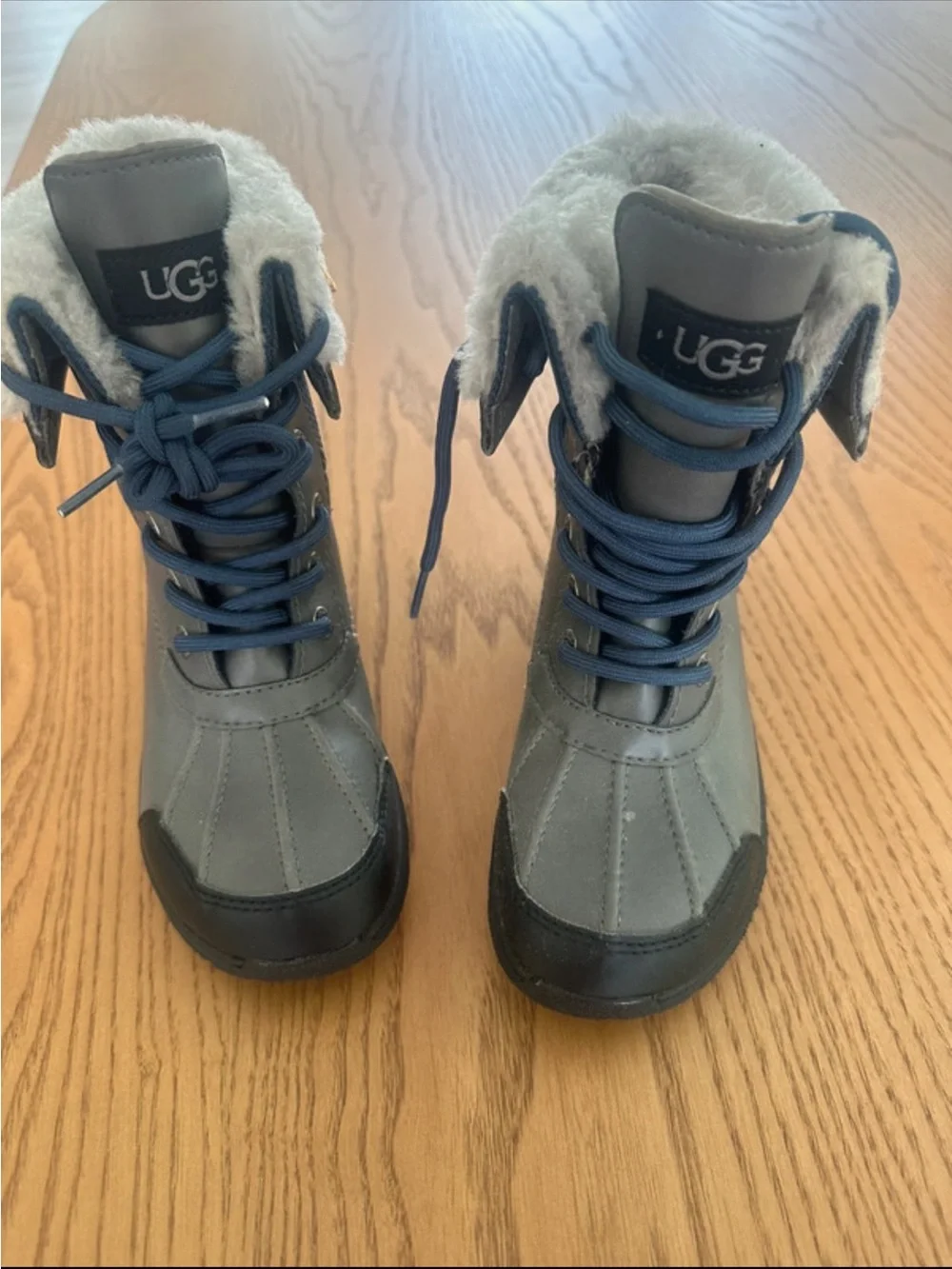 UGG Kids Gray and Navy Shearling-Lined Winter Lace-Up Boots